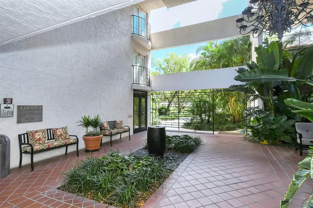 6267 Midnight Pass Road Sarasota FL 34242