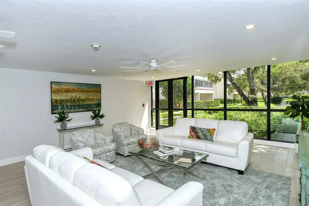 6267 Midnight Pass Road Sarasota FL 34242