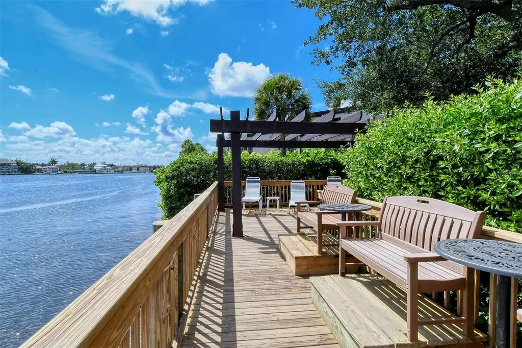 6267 Midnight Pass Road Sarasota FL 34242