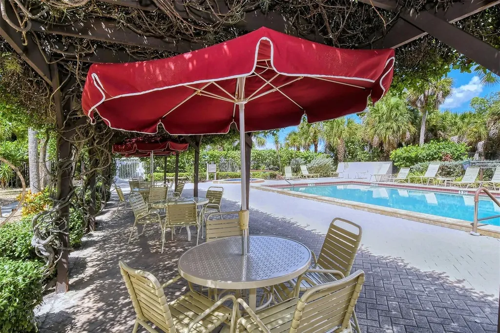 6267 Midnight Pass Road Sarasota FL 34242