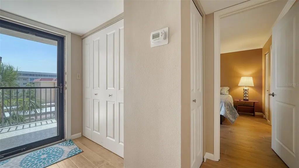 6267 Midnight Pass Road Sarasota FL 34242