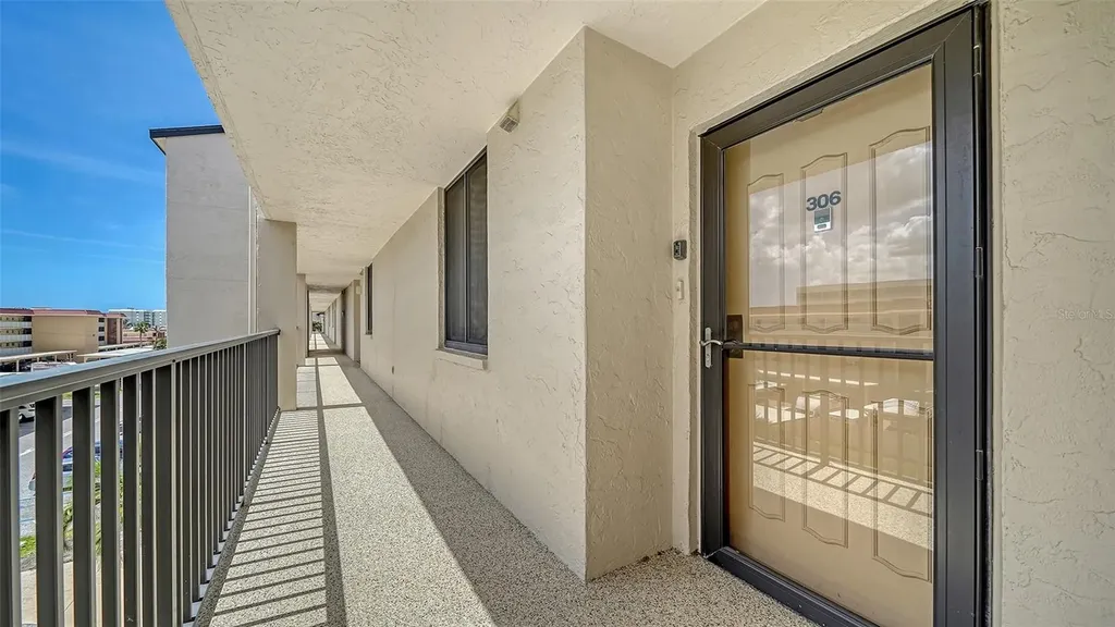 6267 Midnight Pass Road Sarasota FL 34242