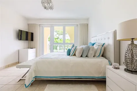 300 The Marbella Club Humacao PR 00791