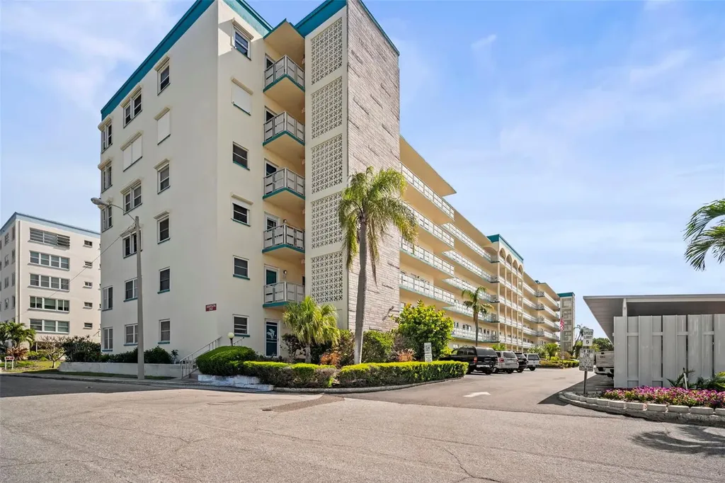 2960 59th Street S Gulfport FL 33707