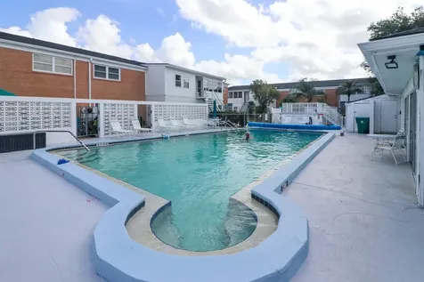 4158 Tamiami Trail Port Charlotte FL 33952