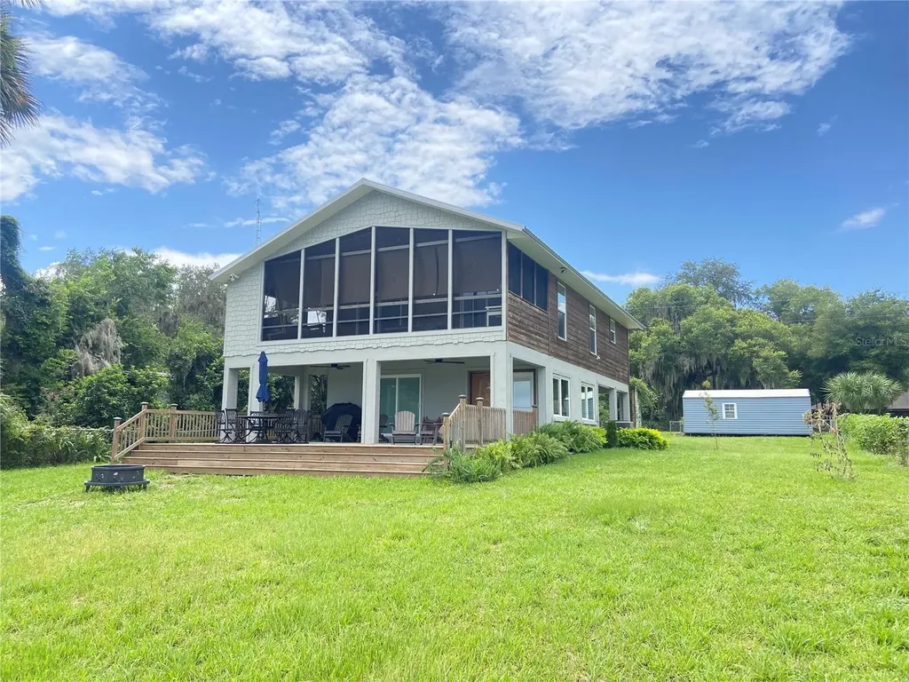 170 Little Orange Lake Drive Hawthorne FL 32640