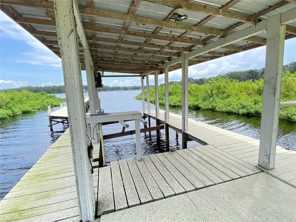 170 Little Orange Lake Drive Hawthorne FL 32640