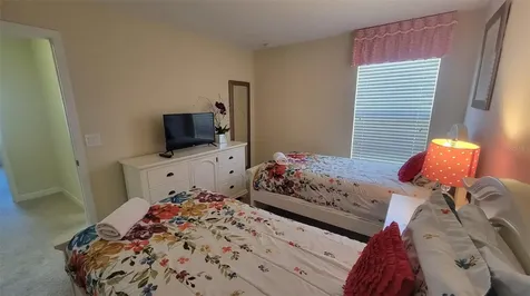 2952 Beach Palm Avenue Kissimmee FL 34747