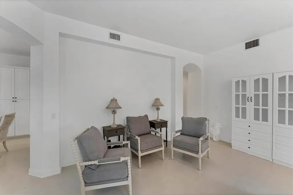 5405 46th Court W Bradenton FL 34210