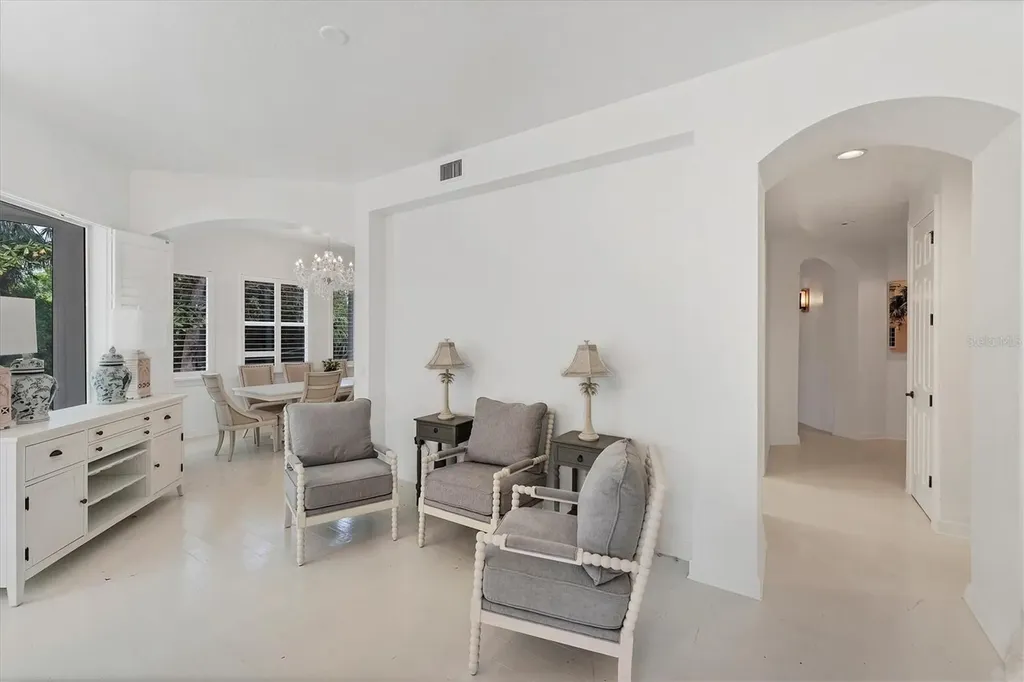 5405 46th Court W Bradenton FL 34210