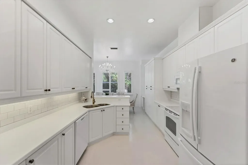 5405 46th Court W Bradenton FL 34210