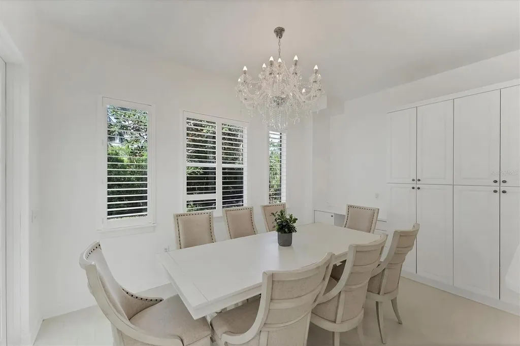 5405 46th Court W Bradenton FL 34210