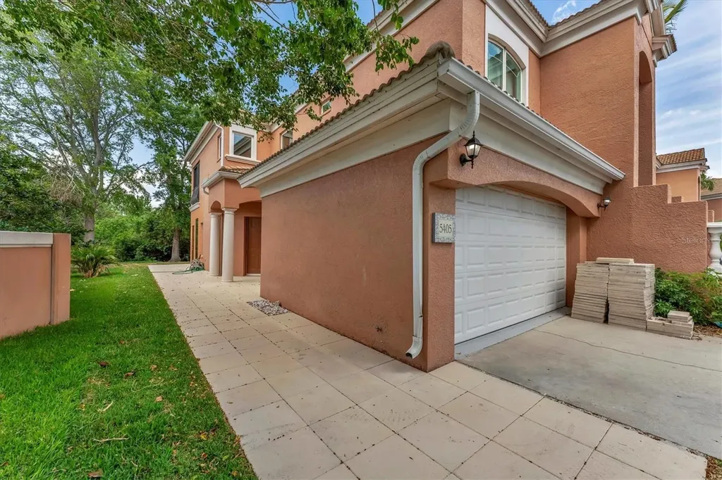 5405 46th Court W Bradenton FL 34210