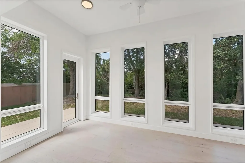 5405 46th Court W Bradenton FL 34210