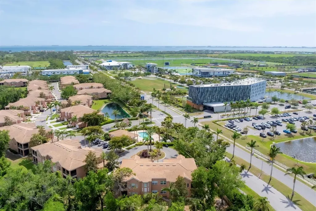 5405 46th Court W Bradenton FL 34210