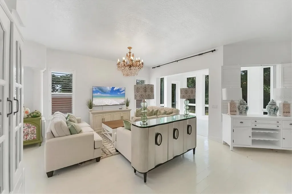 5405 46th Court W Bradenton FL 34210