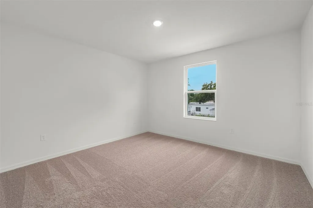 13275 Tula Loop Astatula FL 34705