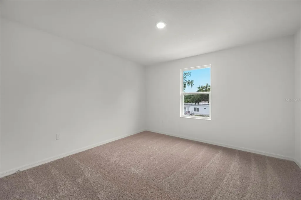 13275 Tula Loop Astatula FL 34705
