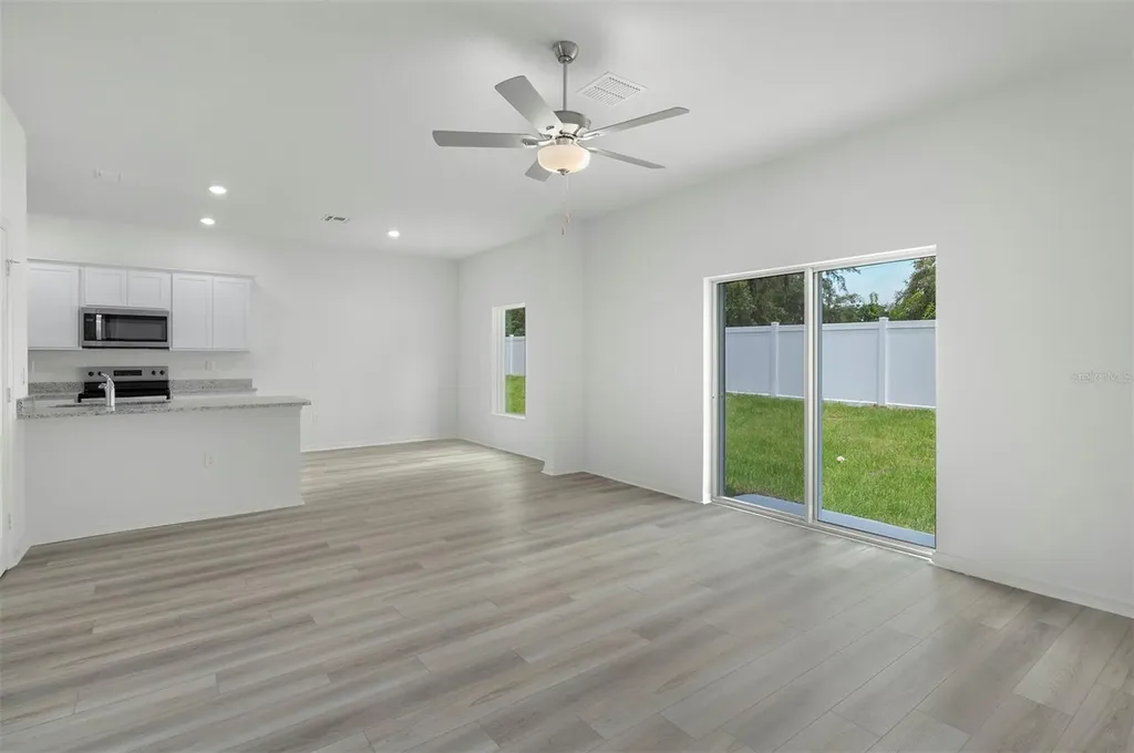 13275 Tula Loop Astatula FL 34705