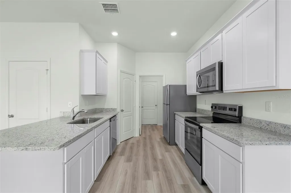 13275 Tula Loop Astatula FL 34705