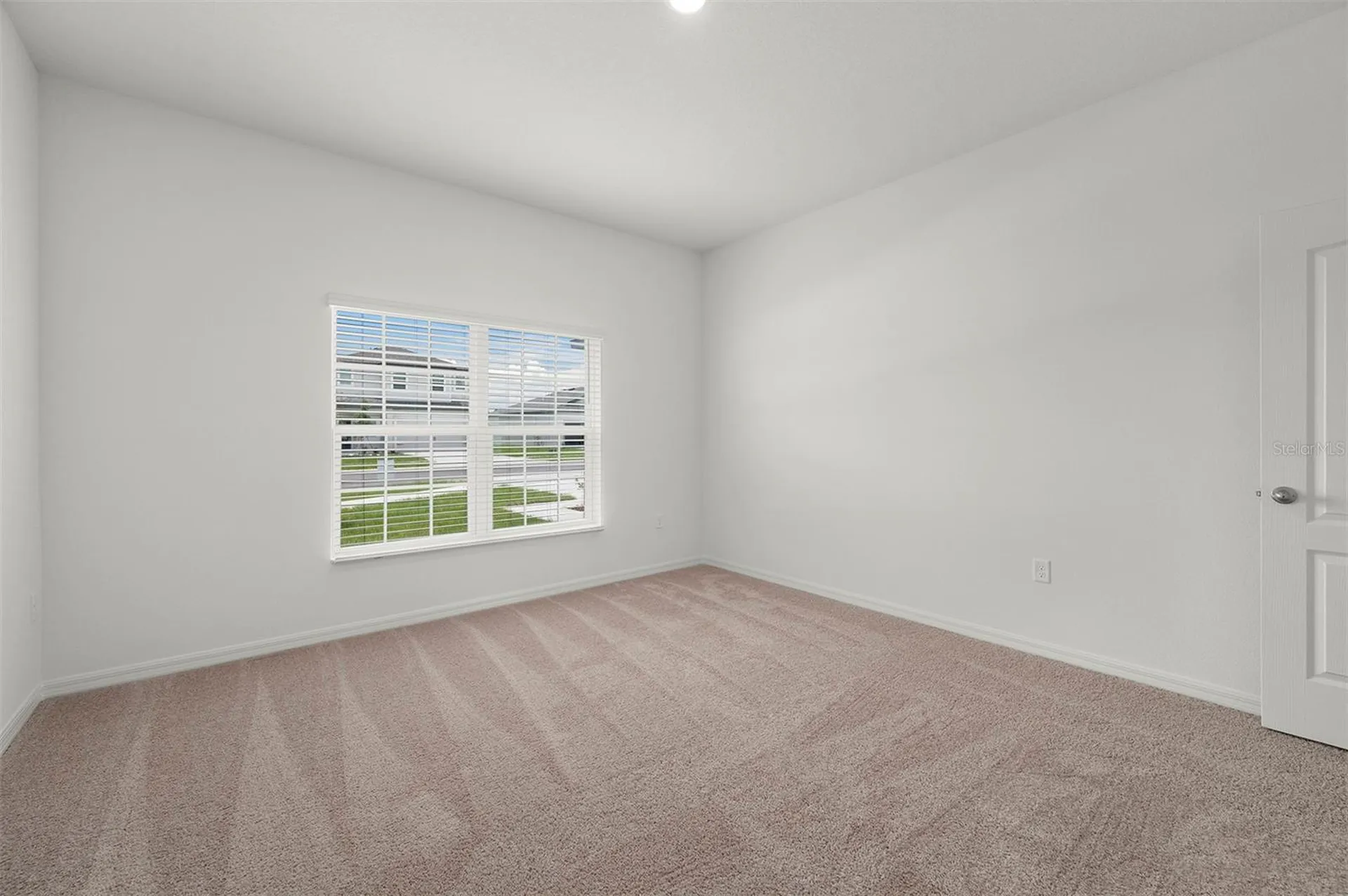 13275 Tula Loop Astatula FL 34705