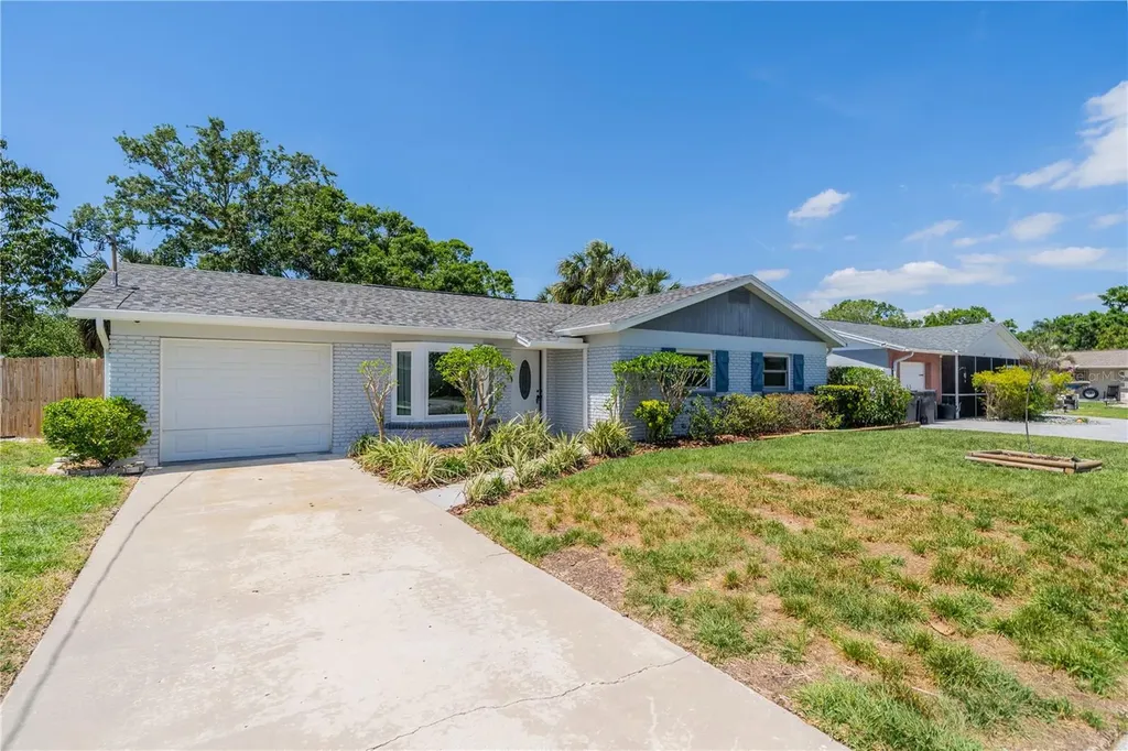 8421 Millwood Drive Tampa FL 33615