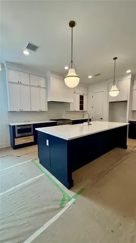 803 W Woodlawn Avenue Tampa FL 33603