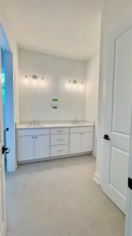 803 W Woodlawn Avenue Tampa FL 33603