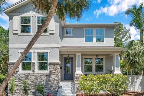 2756 Bayside Drive S St Petersburg FL 33705