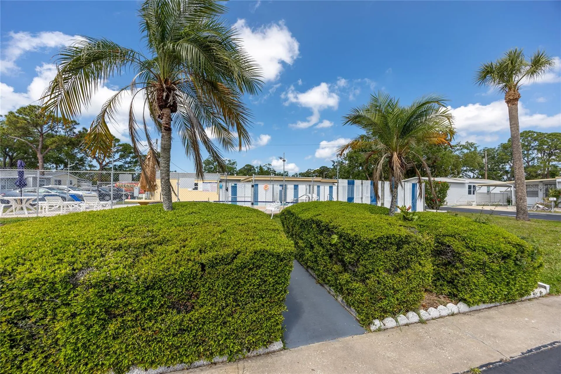 7803 46th Avenue N St Petersburg FL 33709