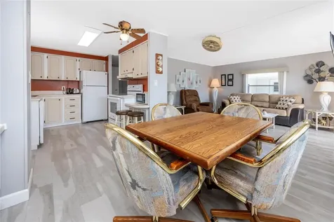 7803 46th Avenue N St Petersburg FL 33709