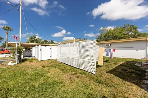 7803 46th Avenue N St Petersburg FL 33709