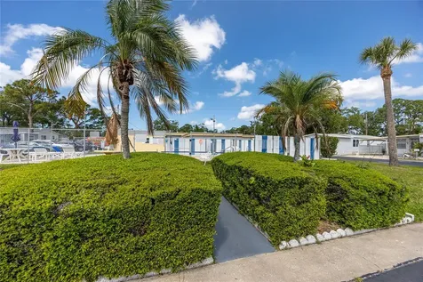 7803 46th Avenue N St Petersburg FL 33709