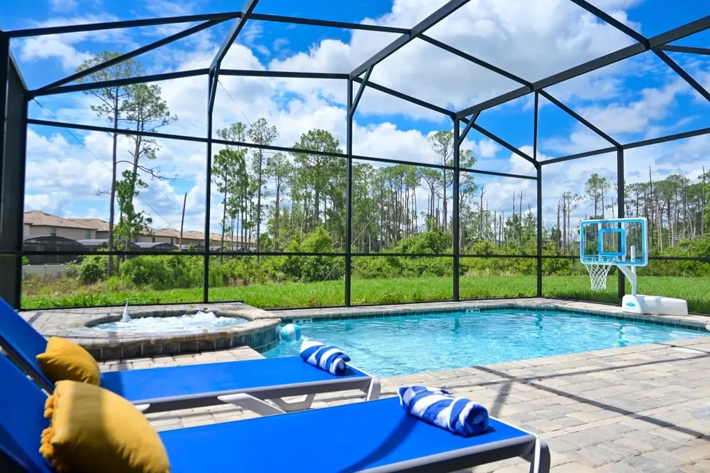 2004 Fleming Mist Place Kissimmee FL 34747