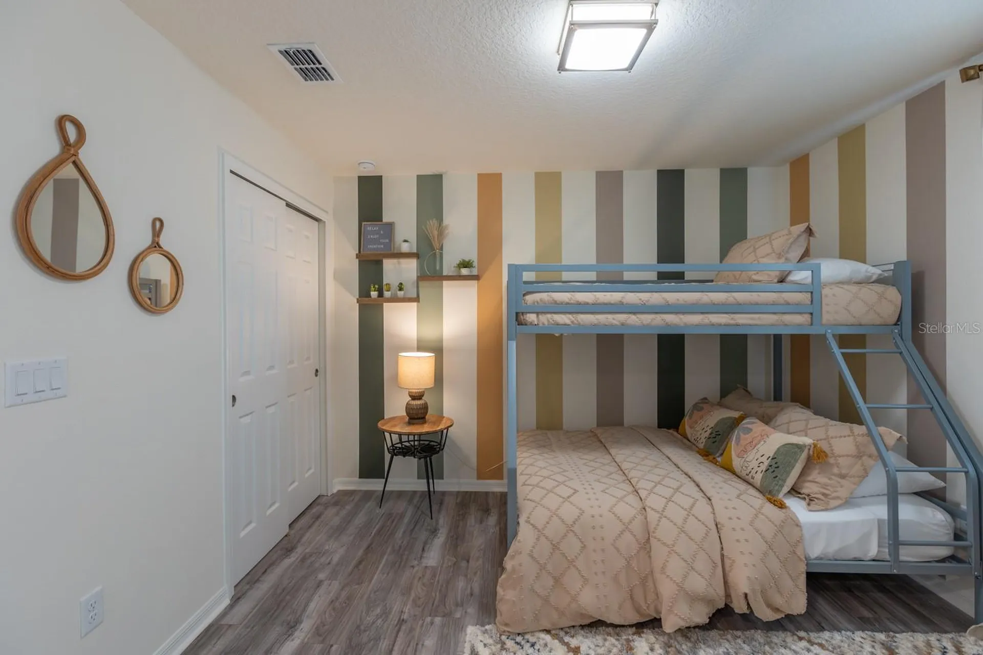 2004 Fleming Mist Place Kissimmee FL 34747