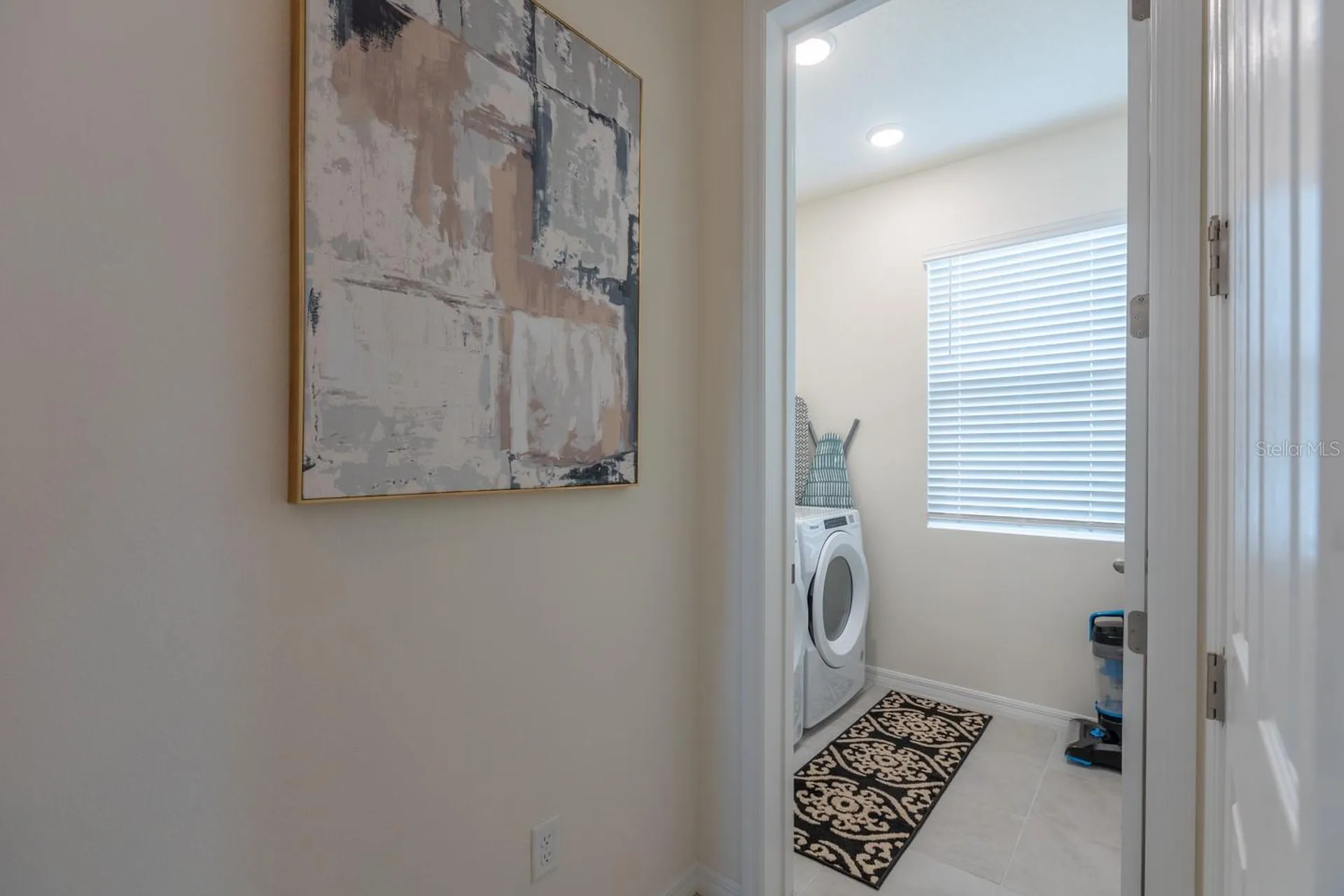 2004 Fleming Mist Place Kissimmee FL 34747
