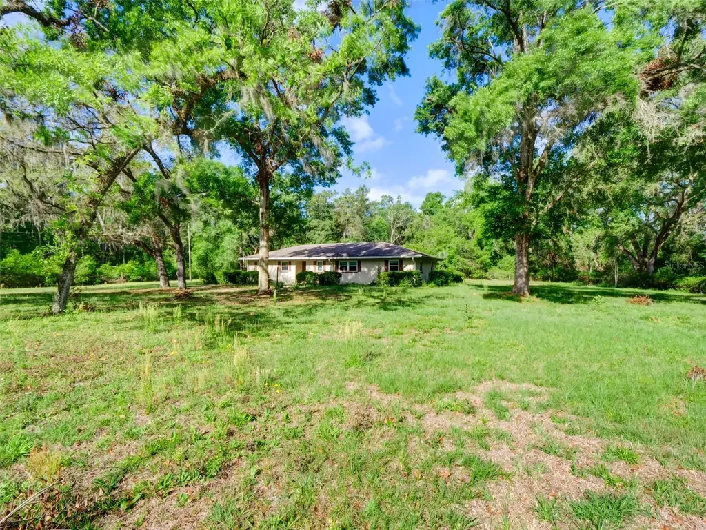10166 Cr 671 Bushnell FL 33513