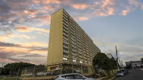 1050 Las Palmas Avenue, Cond Puerta De La Bahia San Juan PR 00907