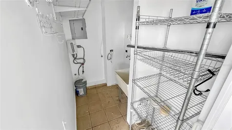 1050 Las Palmas Avenue, Cond Puerta De La Bahia San Juan PR 00907