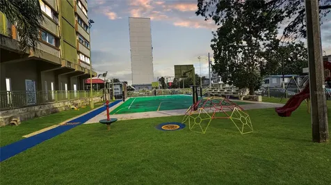 1050 Las Palmas Avenue, Cond Puerta De La Bahia San Juan PR 00907