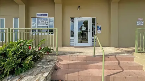 1050 Las Palmas Avenue, Cond Puerta De La Bahia San Juan PR 00907
