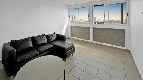 1050 Las Palmas Avenue, Cond Puerta De La Bahia San Juan PR 00907