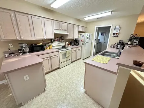 32905 Timberwood Drive Leesburg FL 34748