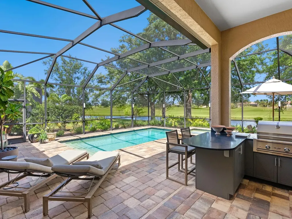 7229 Lake Forest Glen Lakewood Ranch FL 34202