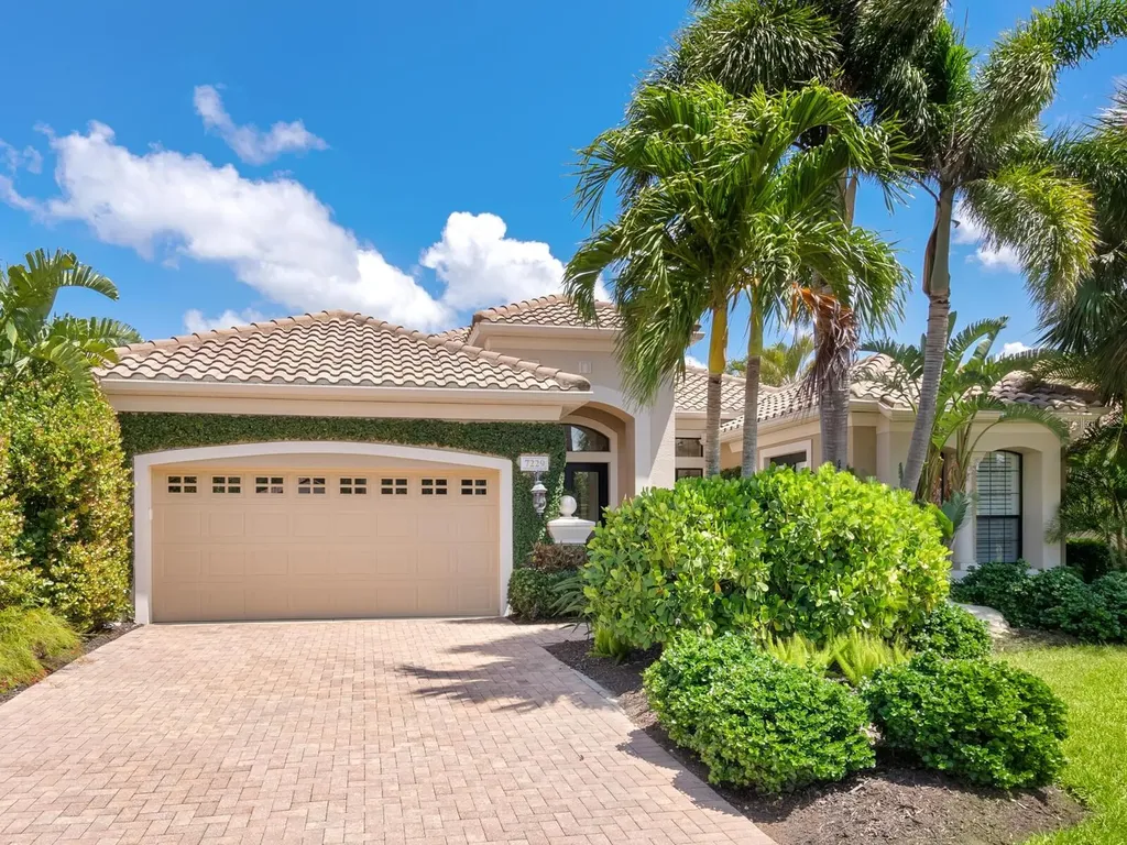 7229 Lake Forest Glen Lakewood Ranch FL 34202