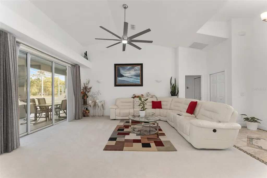 5819 NE 72nd Street Silver Springs FL 34488