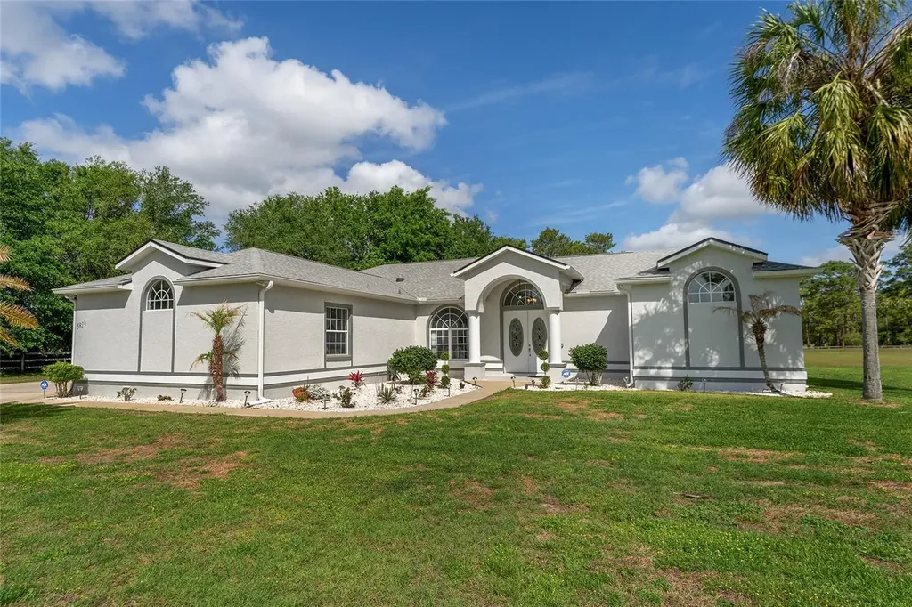 5819 NE 72nd Street Silver Springs FL 34488