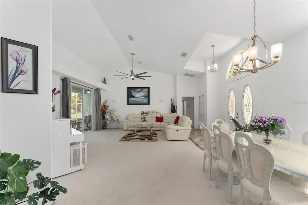 5819 NE 72nd Street Silver Springs FL 34488