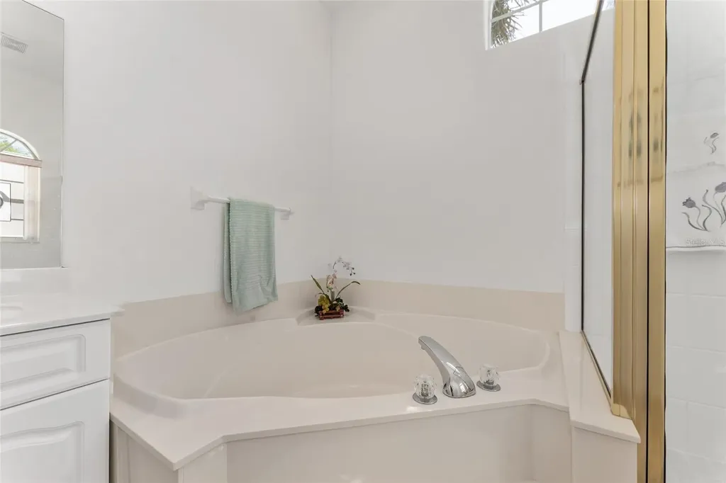 5819 NE 72nd Street Silver Springs FL 34488