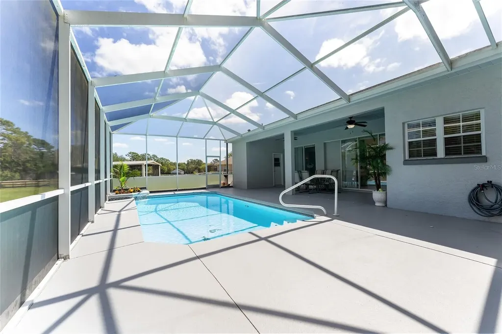 5819 NE 72nd Street Silver Springs FL 34488